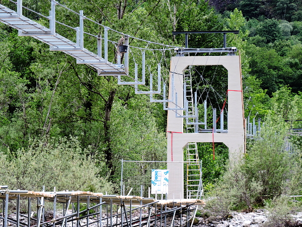 Passerella sul fiume Maggia, Someo